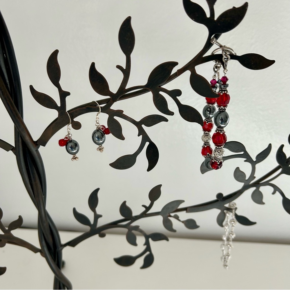 EUC Bird Winnipeg Jewlery Vintage Tree Stand Bkack and Brown Patina 24”T 18”W - Picture 5 of 7